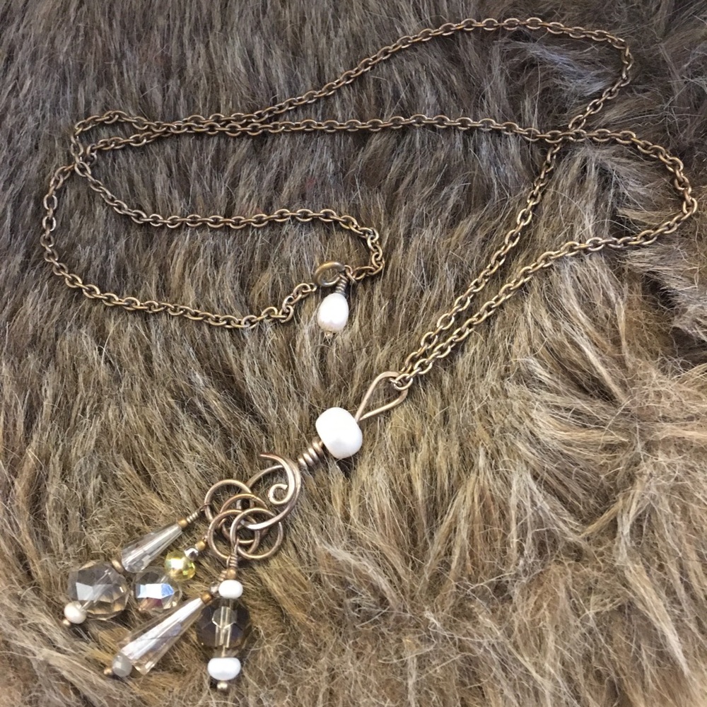 Vintage faceted glass cluster brass tone necklace